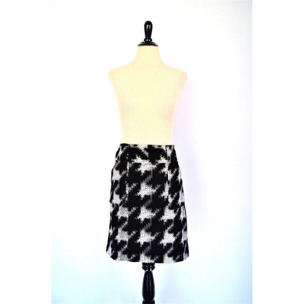 Black White Y2K Corduroy SKIRT 11 M GO Houndstooth juniors Academia preppy twee